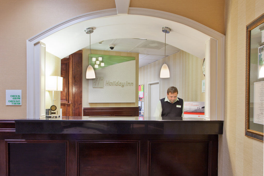 Holiday Inn Charleston-Riverview, An Ihg Hotel Екстер'єр фото